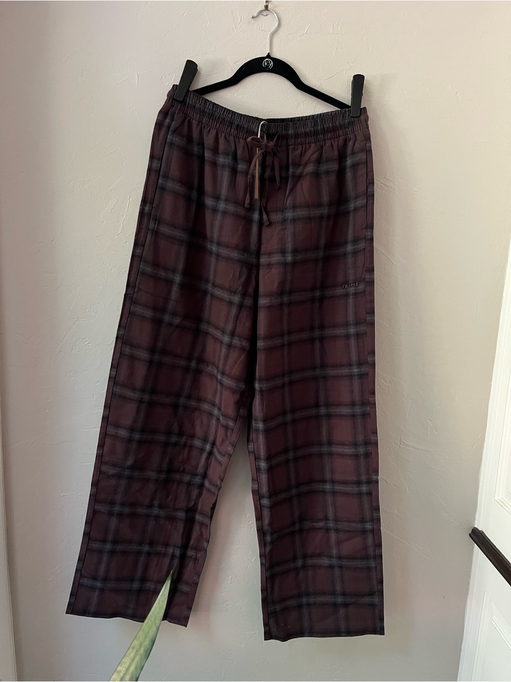SKIMS FLANNEL UNISEX SLEEP PANTS IN PHOENIX PLAID M - Picture 2 of 6